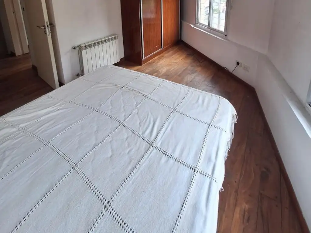 Foto de Alquiler. Duplex 3 amb con parrilla y gge. Bernal., imagen 3