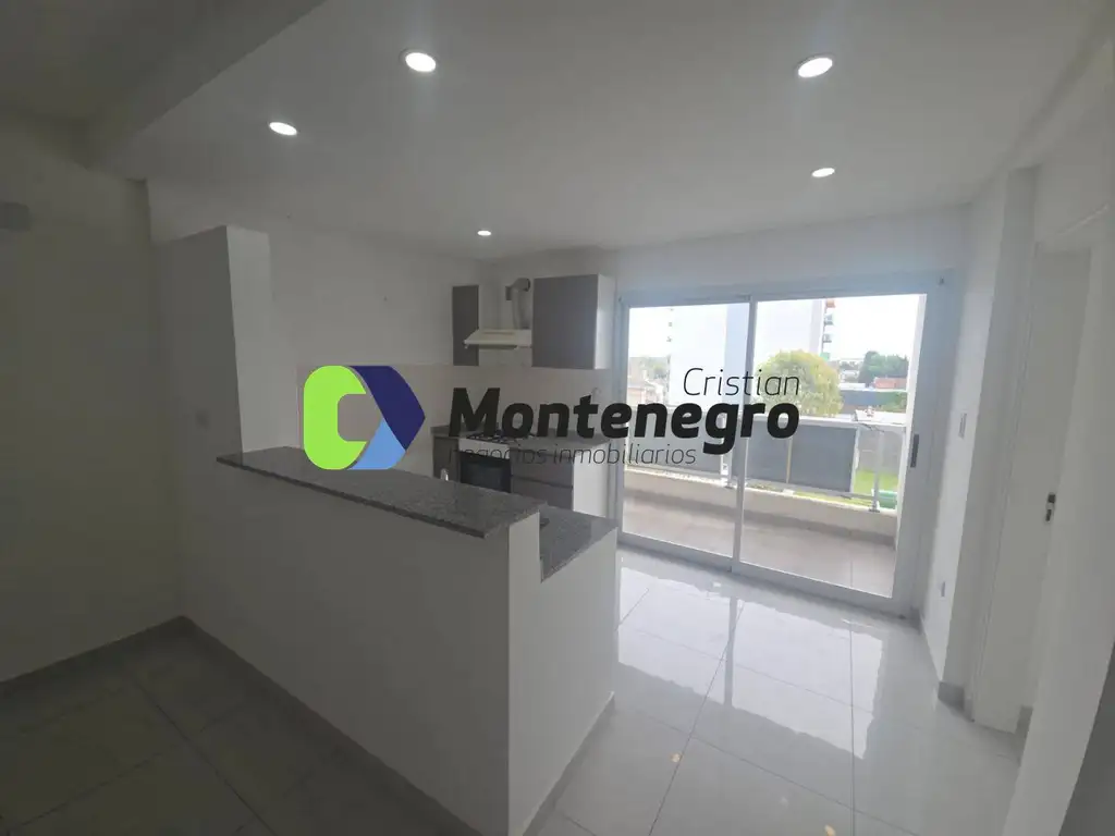 Foto de ALQUILER DEPARTAMENTO BERAZATEGUI 2 AMBIENTES CON COCHERA, imagen 4