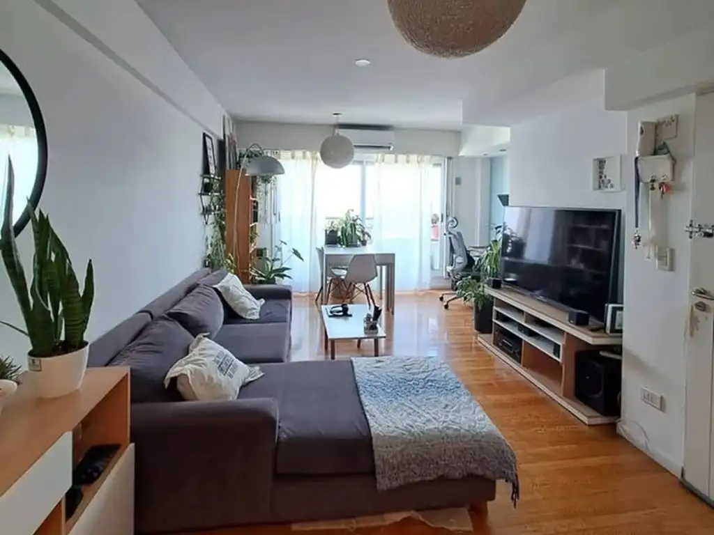 Foto de HERMOSO 2 AMBIENTES AL FRENTE CON AMPLIO BALCON, imagen 2