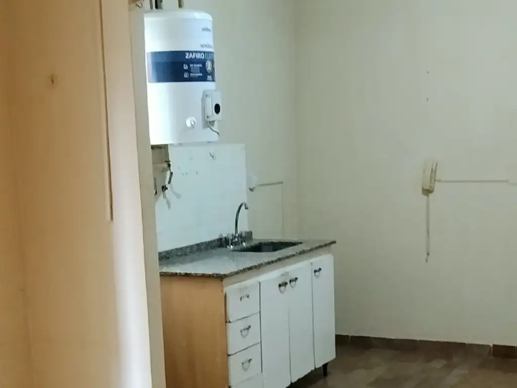 Foto de DTO 2 AMBIENTES CON PATIO SAN JUSTO CENTRO, imagen 1