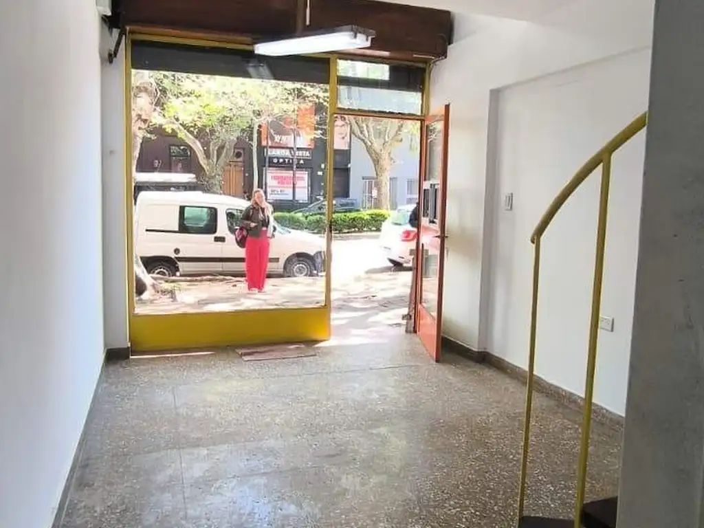 Foto de Local comercial en alquiler ubicado en La Plata, imagen 3