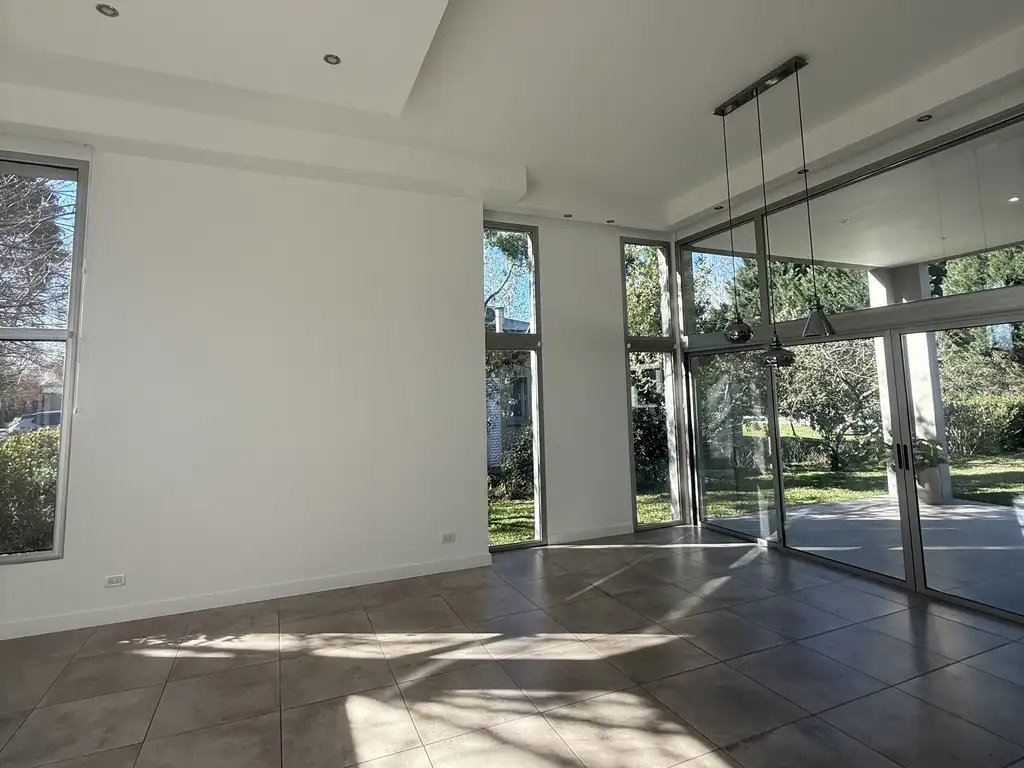 Foto de Hermosa Casa en Alquiler en Barrio Cerrado El Cardal I, imagen 4