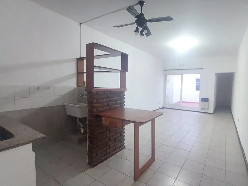Foto de ALQUILER DEPARTAMENTO 1 DORMITORIO CON PATIO ROSARIO, imagen 2