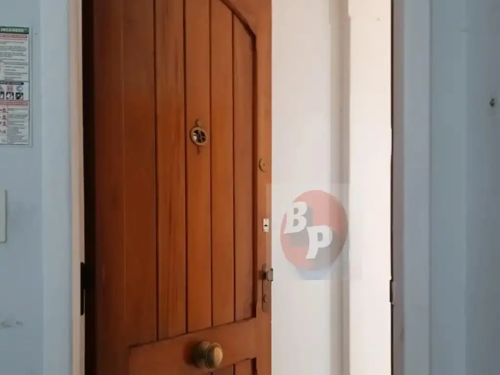 Foto de HERMOSO DEPTO DE 3 AMB. AL FRENTE CON ENORME BALCON CORRIDO, imagen 4