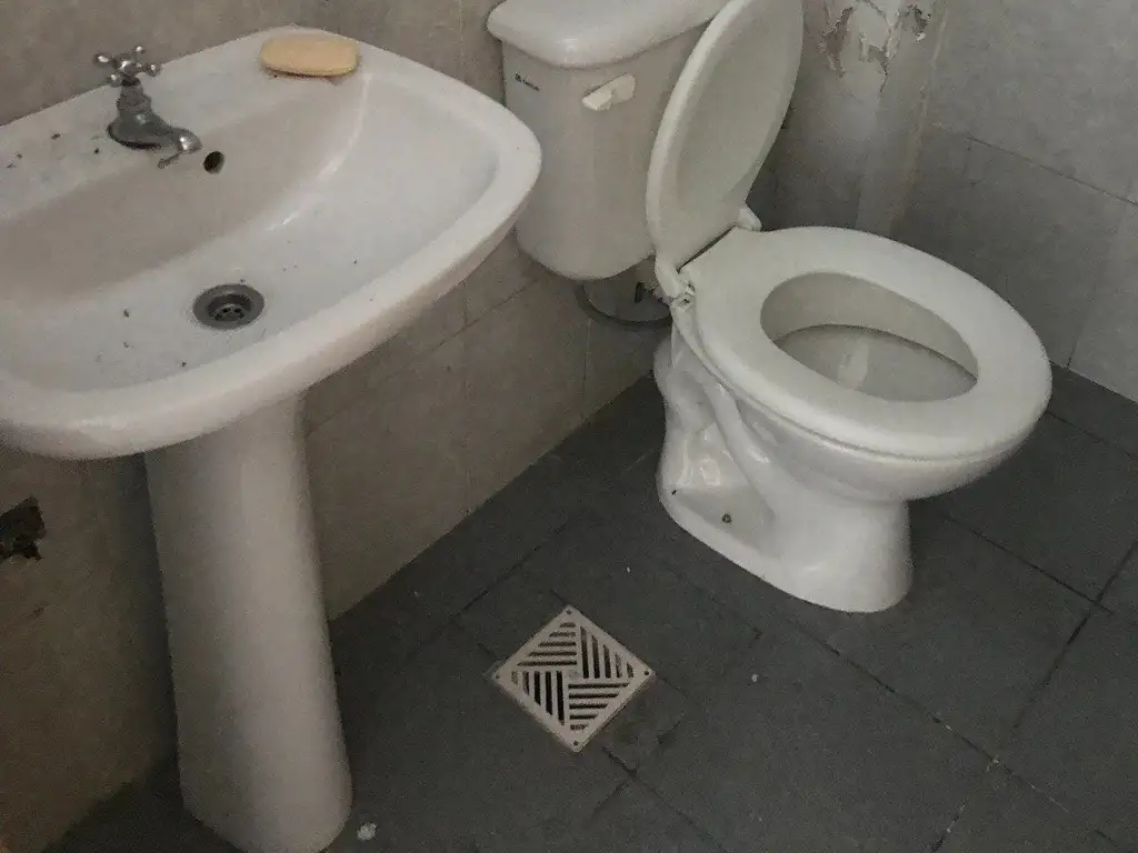 Foto de Local comercial en alquiler ubicado en Granadero Baigorria, imagen 2