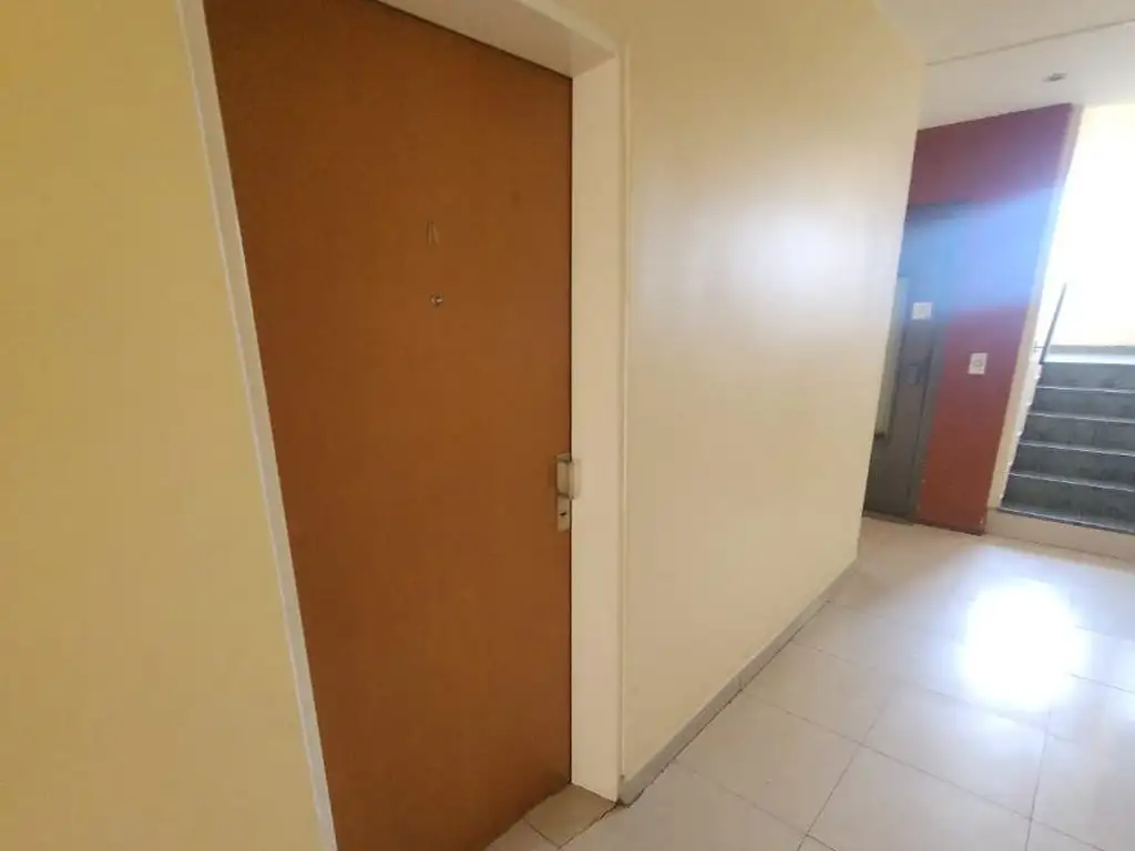 Foto de DEPARTAMENTO 3 AMBIENTES CON BALCON, A 2 CUADRAS EST. MERLO, imagen 1