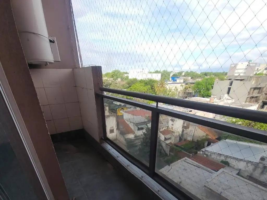 Foto de DEPARTAMENTO 3 AMBIENTES CON BALCON, A 2 CUADRAS EST. MERLO, imagen 3