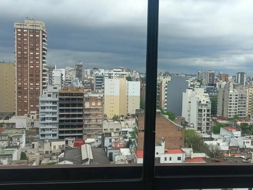 Foto de DEPARTAMENTE EN ALQUILER 3 AMBIENTES HERMOSO EXCELENTE UBICACIÓN, imagen 2