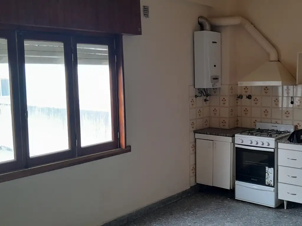 Foto de Dpto t/casa en segundo piso por escalera, imagen 1