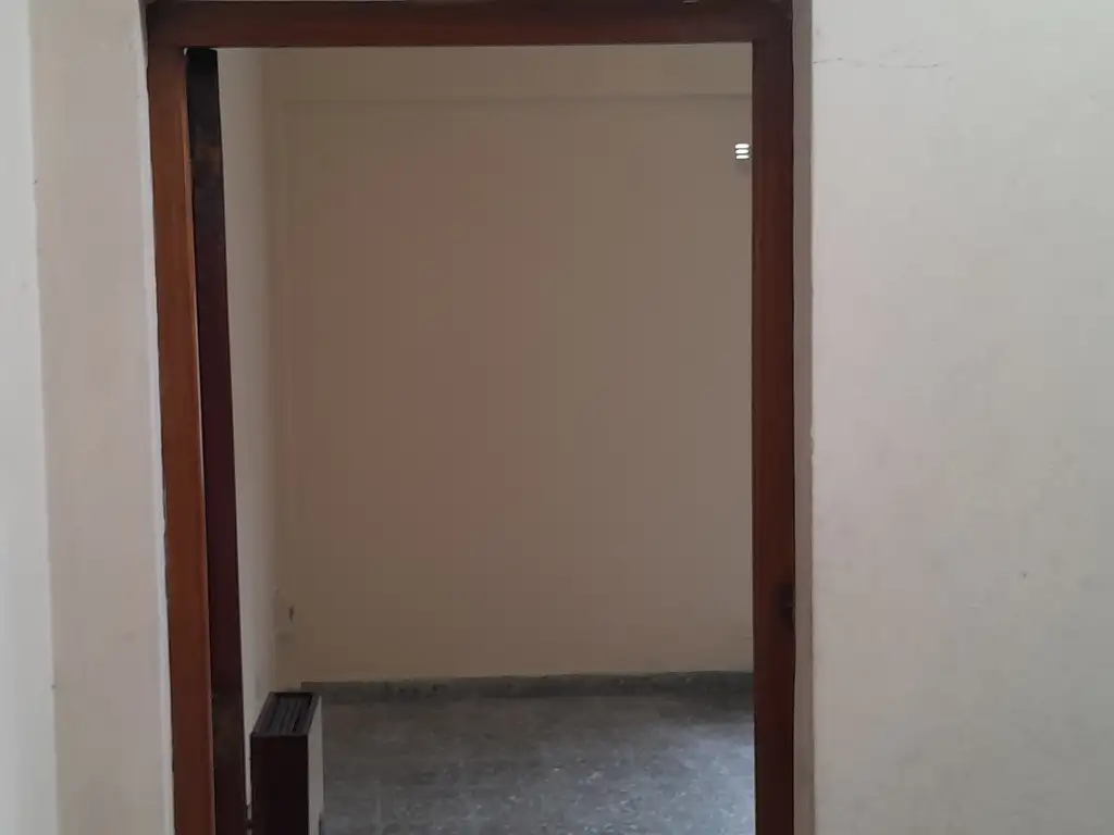 Foto de Dpto t/casa en segundo piso por escalera, imagen 3