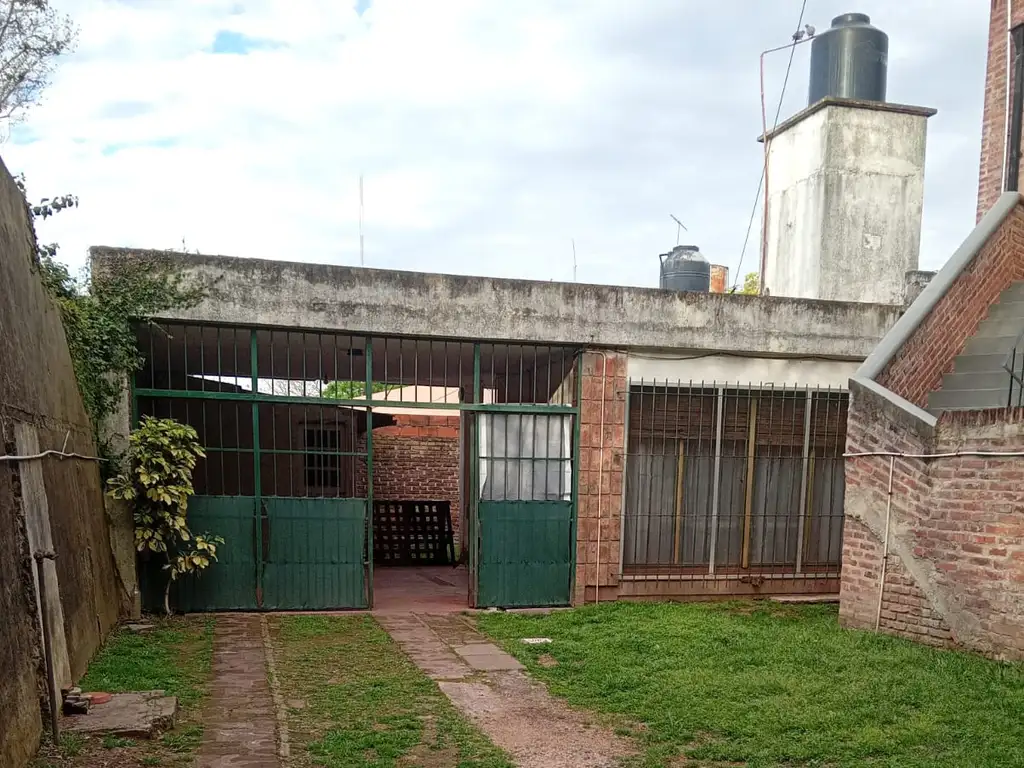 Foto de ALQUILER DE CASA EN PLENO CENTRO DE DON TORCUATO, imagen 3