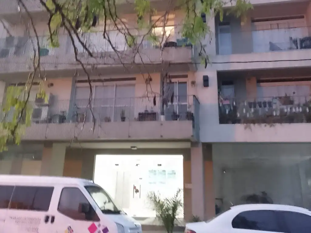 Foto de DEPARTAMENTO DE 3 AMBIENTES EN ALQUILER - CASTELAR SUR, imagen 1