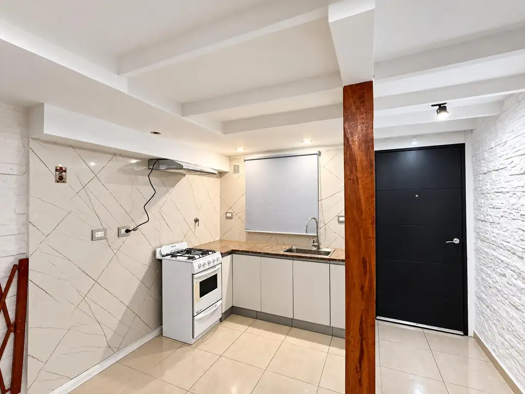 Foto de Casa en alquiler 3 habitaciones jardin parrilla en Alsina 567 - Tigre, imagen 4
