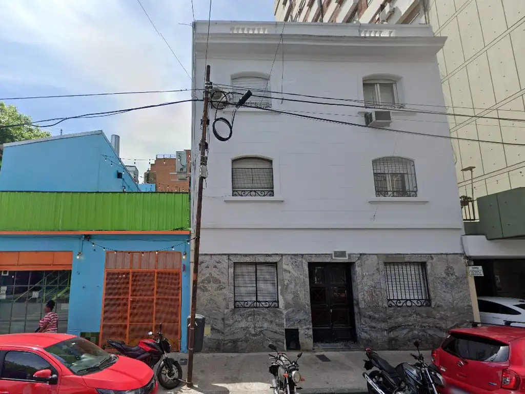 Foto de 2 ambientes 1ºpiso al frente. Por escalera. A metros de Av. Rivadavia, imagen 1