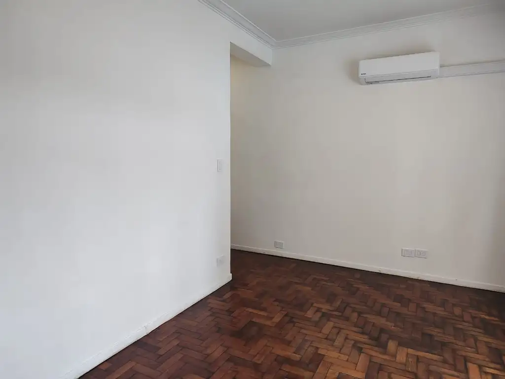 Foto de 2 AMBIENTES EN ALQUILER RECICLADO A NUEVO – MUY LUMINOSO - BAJAS, imagen 3