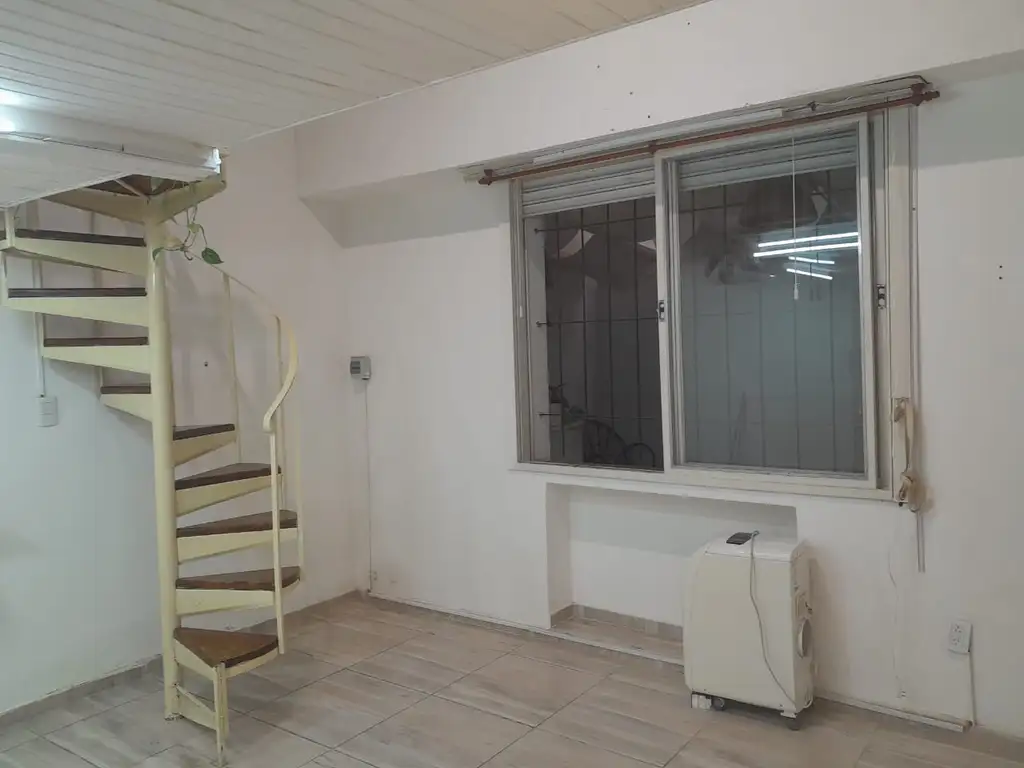 Foto de PH DE 4 AMBIENTES CON PATIO Y TERRAZA, imagen 1