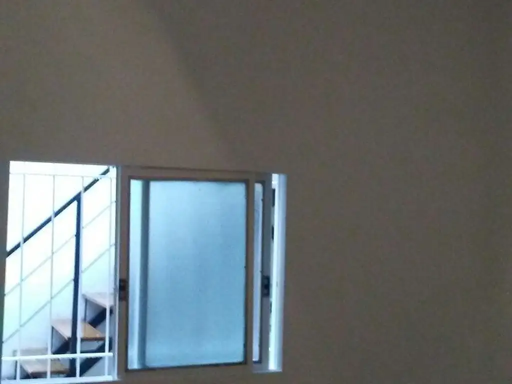 Foto de PH DE 4 AMBIENTES CON PATIO Y TERRAZA, imagen 3