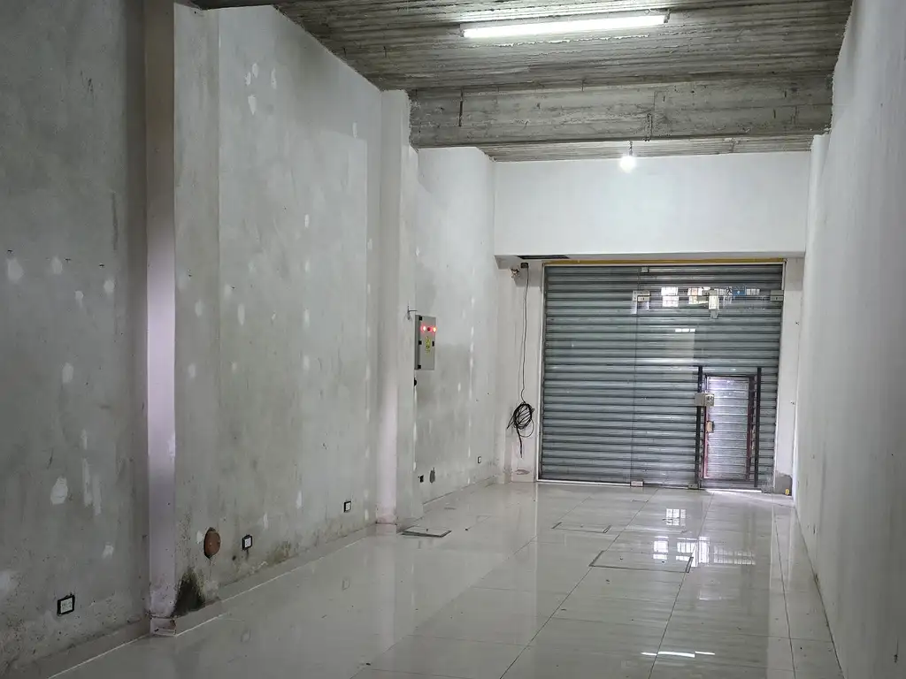Foto de Local Comercial, Zona Altamente Transitada, Ubicacion Ideal Para, imagen 2