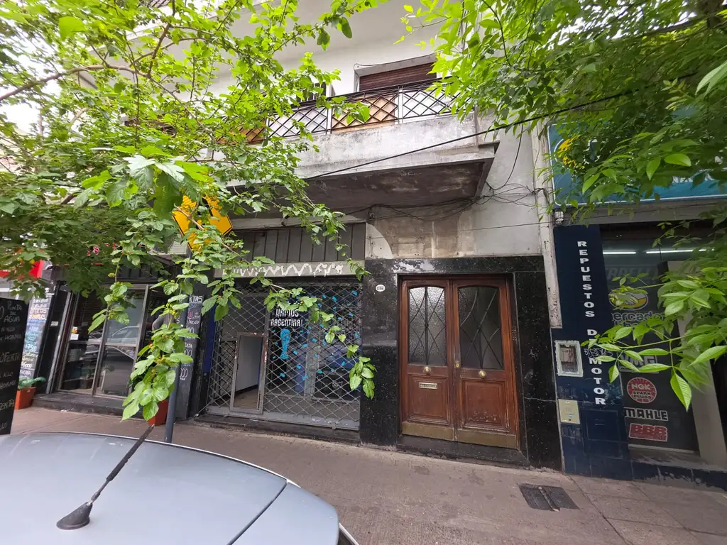 Foto de 3 AMB MUY AMPLIO CON BALCON DE 8X1 ! AL CONTRAFRENTE, imagen 1