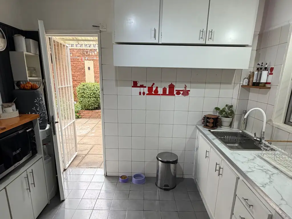 Foto de Casa en Alquiler de 2 dormitorios c/ cochera en Bella Vista, imagen 5