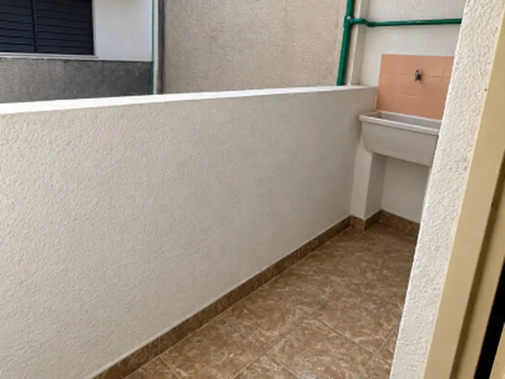 Foto de VENTA DEPTO 1 DORM. BARRIO ARROYITO, imagen 4