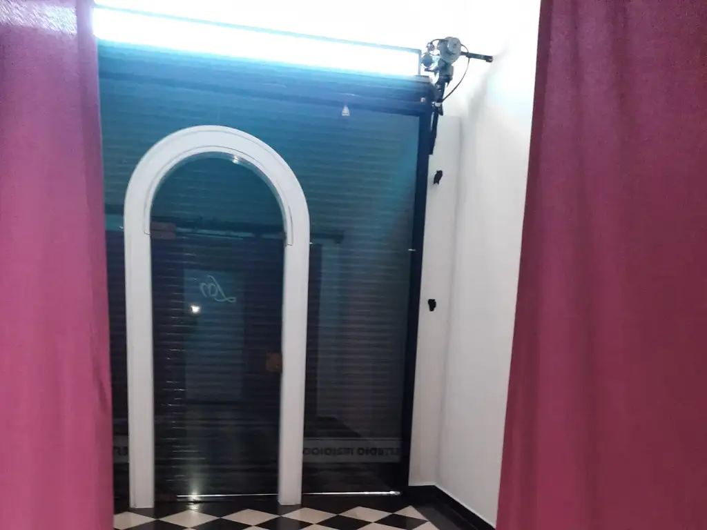 Foto de Local 30 m2 Aprox, imagen 2