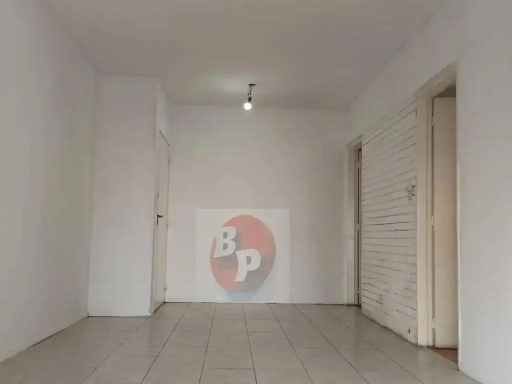 Foto de REGIO DEPTO DE 3 AMB. CON DEPENDENCIA AL FRENTE CON BALCON!!, imagen 1