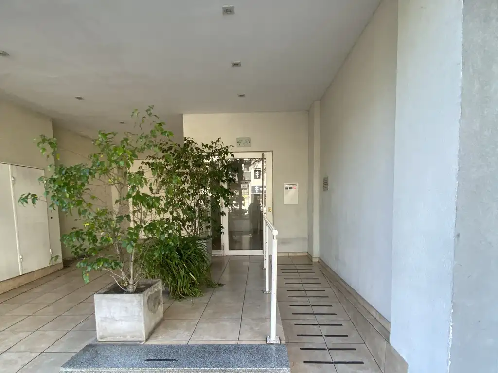 Foto de DEPARTAMENTO CON COCHERA DESCUBIERTA, imagen 2