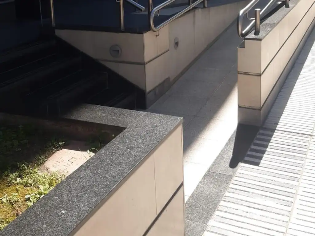 Foto de departamento de dos ambientes de categoria al frente con cochera fija, imagen 4