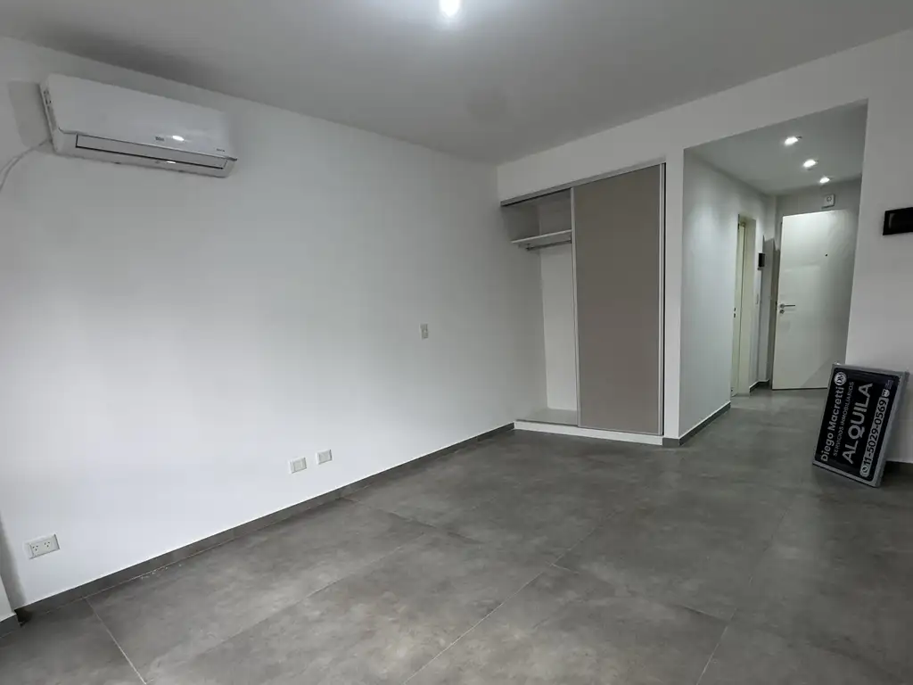 Foto de Monoambiente, 1 Ambiente En Alquiler En Villa Luro, Liniers, Apto, imagen 1