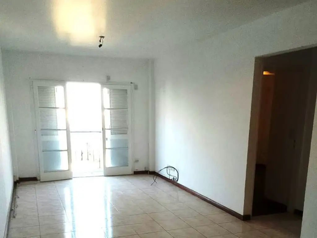 Foto de Departamento - Alquiler - Argentina, CASTELAR - CARLOS CASARES 1025, imagen 4