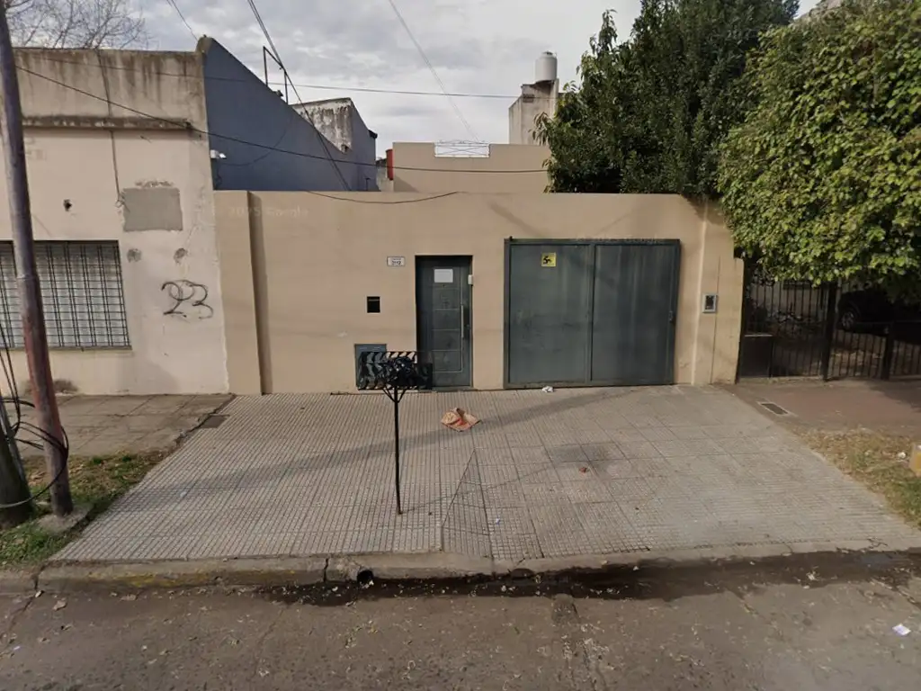 Foto de ALQUILER - CASEROS - CASA 4 AMBIENTES CON DOBLE PATIO, TERRAZA Y, imagen 2