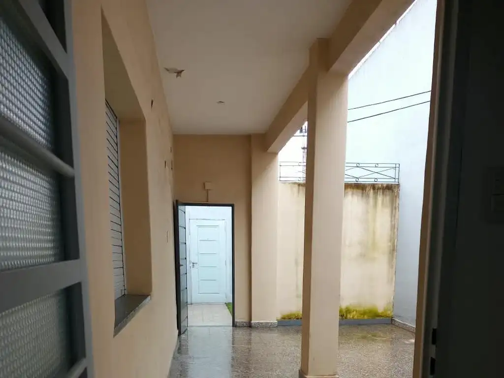 Foto de ALQUILER - CASEROS - CASA 4 AMBIENTES CON DOBLE PATIO, TERRAZA Y, imagen 5
