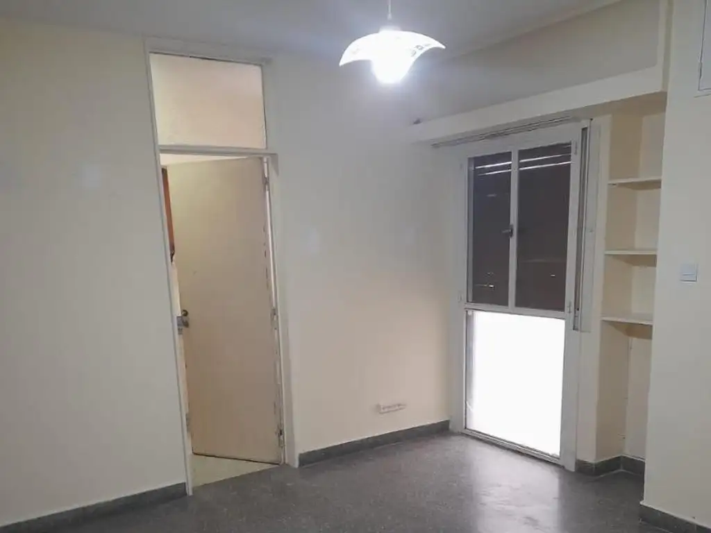 Foto de Cosy 2 ambientes, re bien ubicado., imagen 1