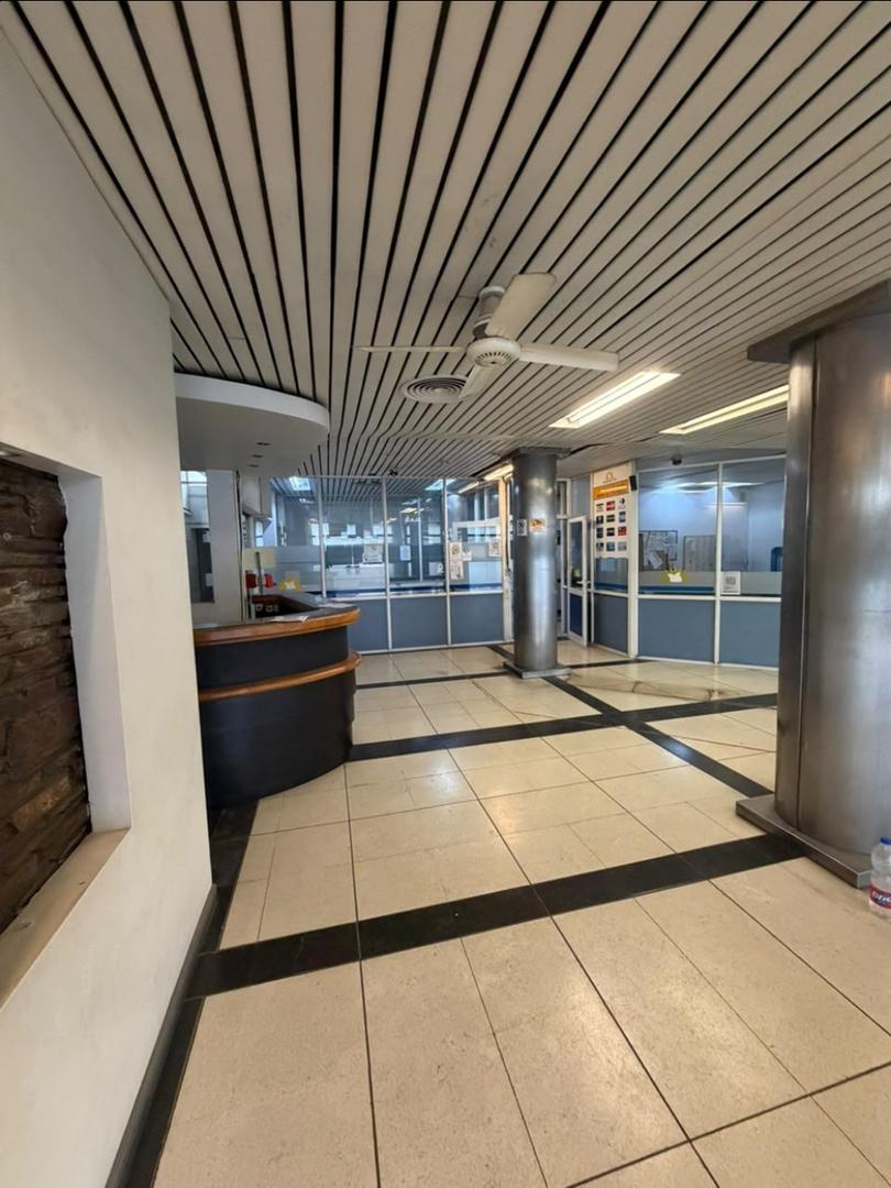 Foto de ALQUILER EDIFICIO EN CAPITAL SAN JUAN 1415m2, imagen 4