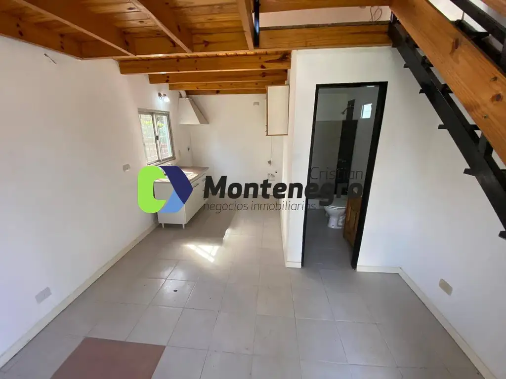 Foto de Ph - Alquiler - Argentina, Berazategui - Calle 5 3653, imagen 2