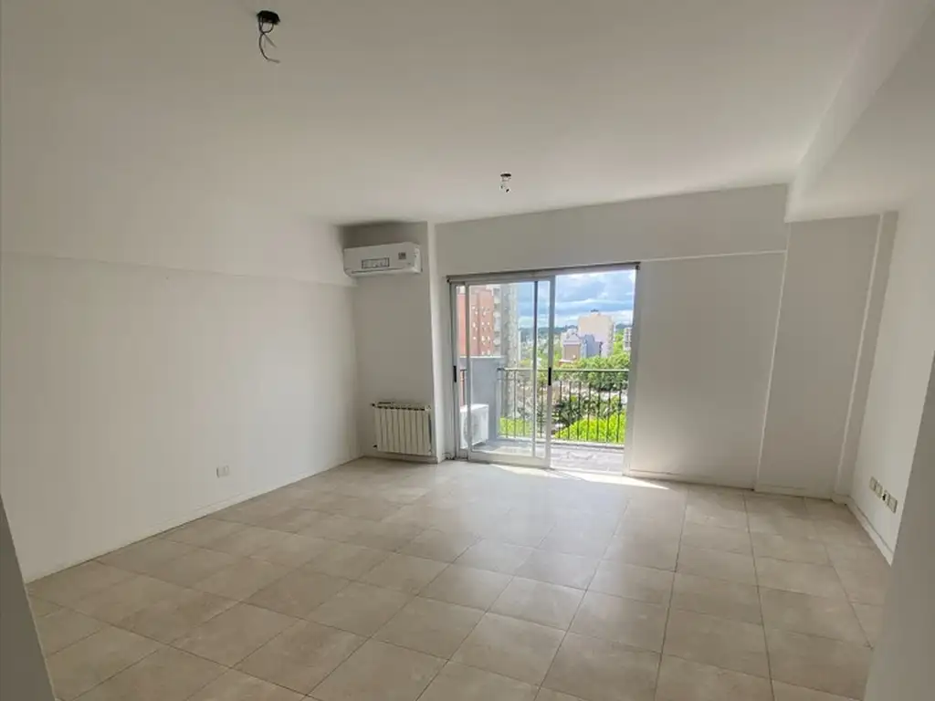 Foto de EXCELENTE UBICACION!!! - ALQUILER de Departamento tipo 2 ambientes, imagen 1