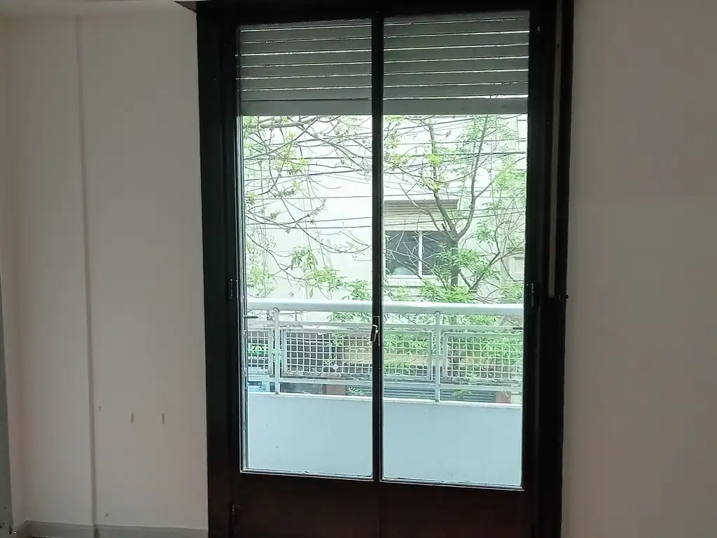 Foto de 2 AMBIENTES AL FRENTE CON BALCÓN – BALVANERA, imagen 1
