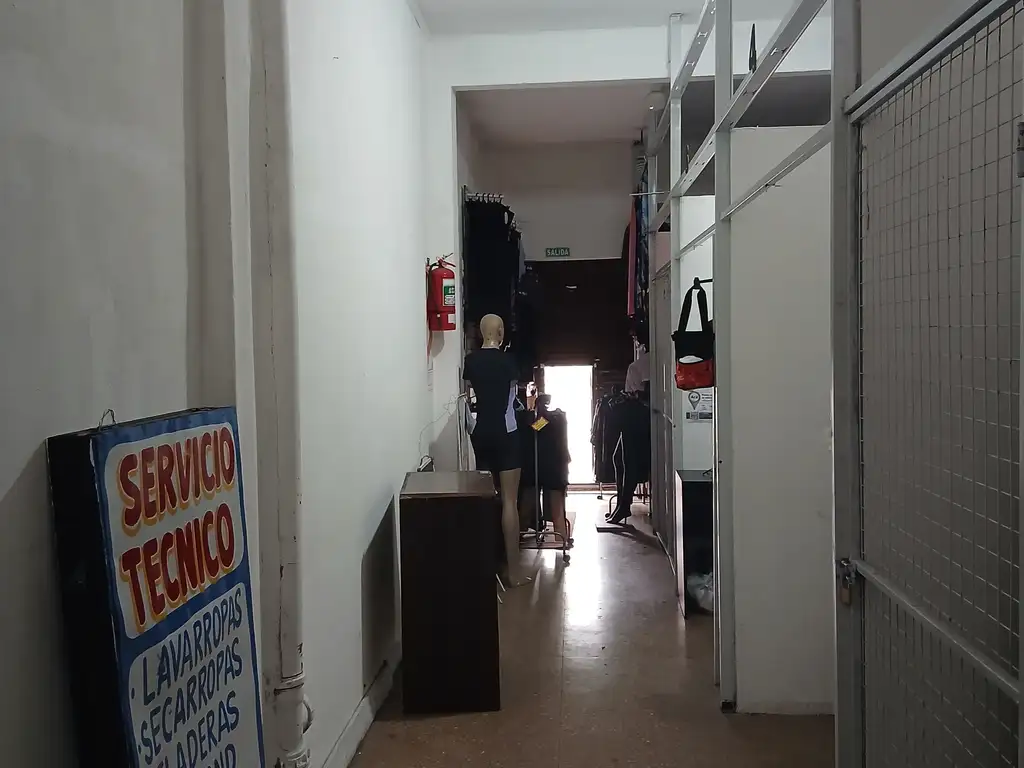 Foto de LOCAL EN ALQUILER EN ZONA DE EXPANSION COMERCIAL SOBRE AVENIDA RIVADAVIA, imagen 4