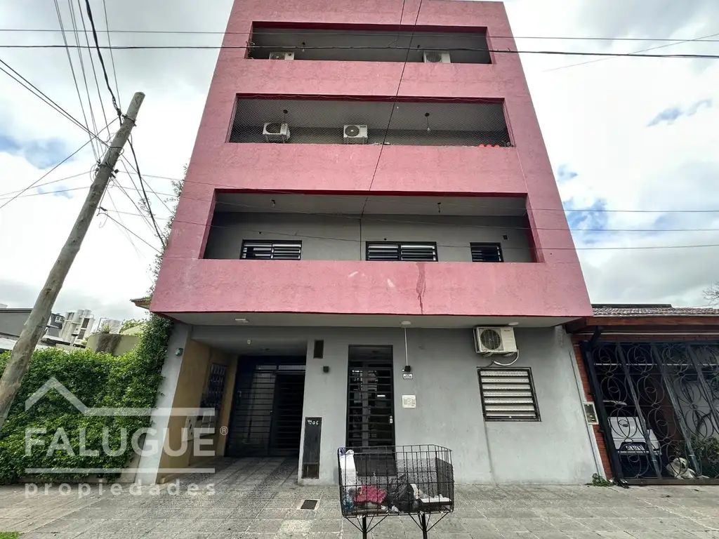 Foto de Departamento 2 ambientes con cochera cubierta, imagen 1