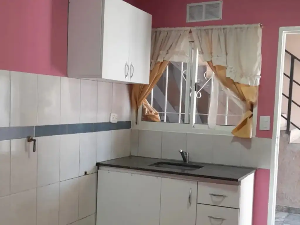 Foto de DEPARTAMENTO EN ALQUILER EN G. CATAN, imagen 2