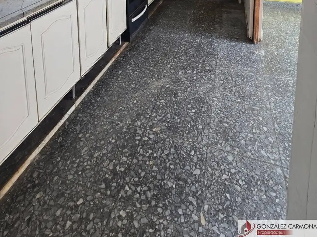 Foto de Departamento en alquiler en Villa Pueyrredón, imagen 4