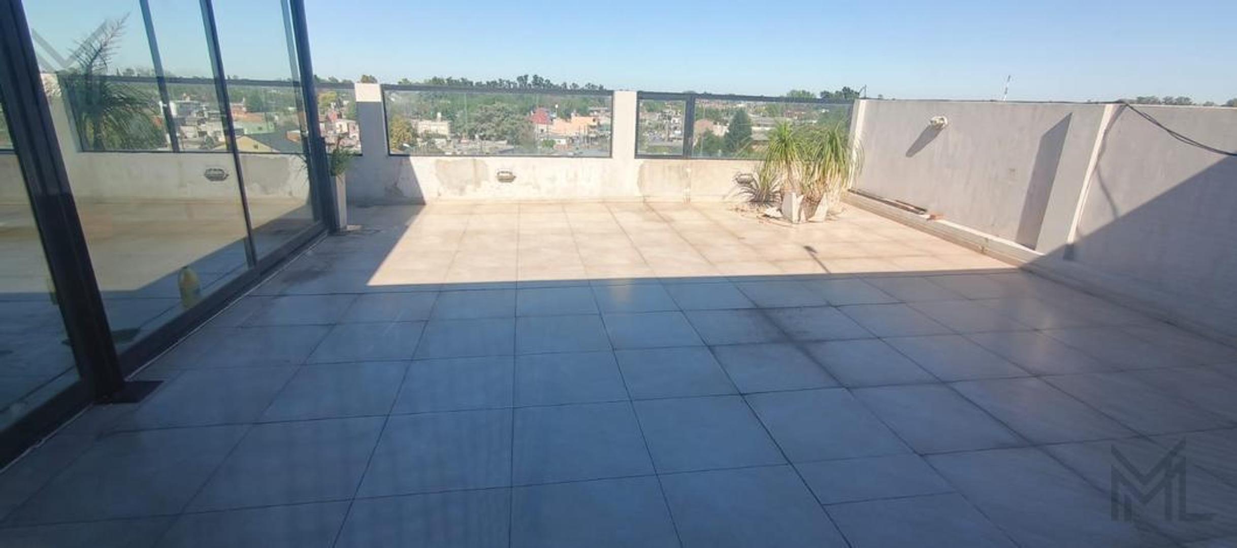 Foto de Departamento Excelente con cochera/quincho, 3 dormitorios y terraza, imagen 2