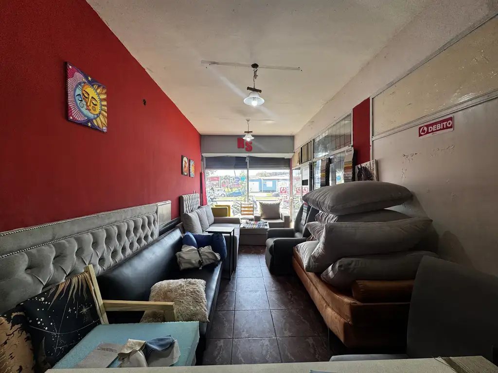 Foto de GALPON DEPOSITO CON DOS LOCALES Y VIVIENDA EN PLANTA ALTA, imagen 5