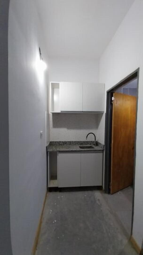 Foto de Deposito en Venta a estrenar. Con oficina, kitchinete y baño privado, imagen 5