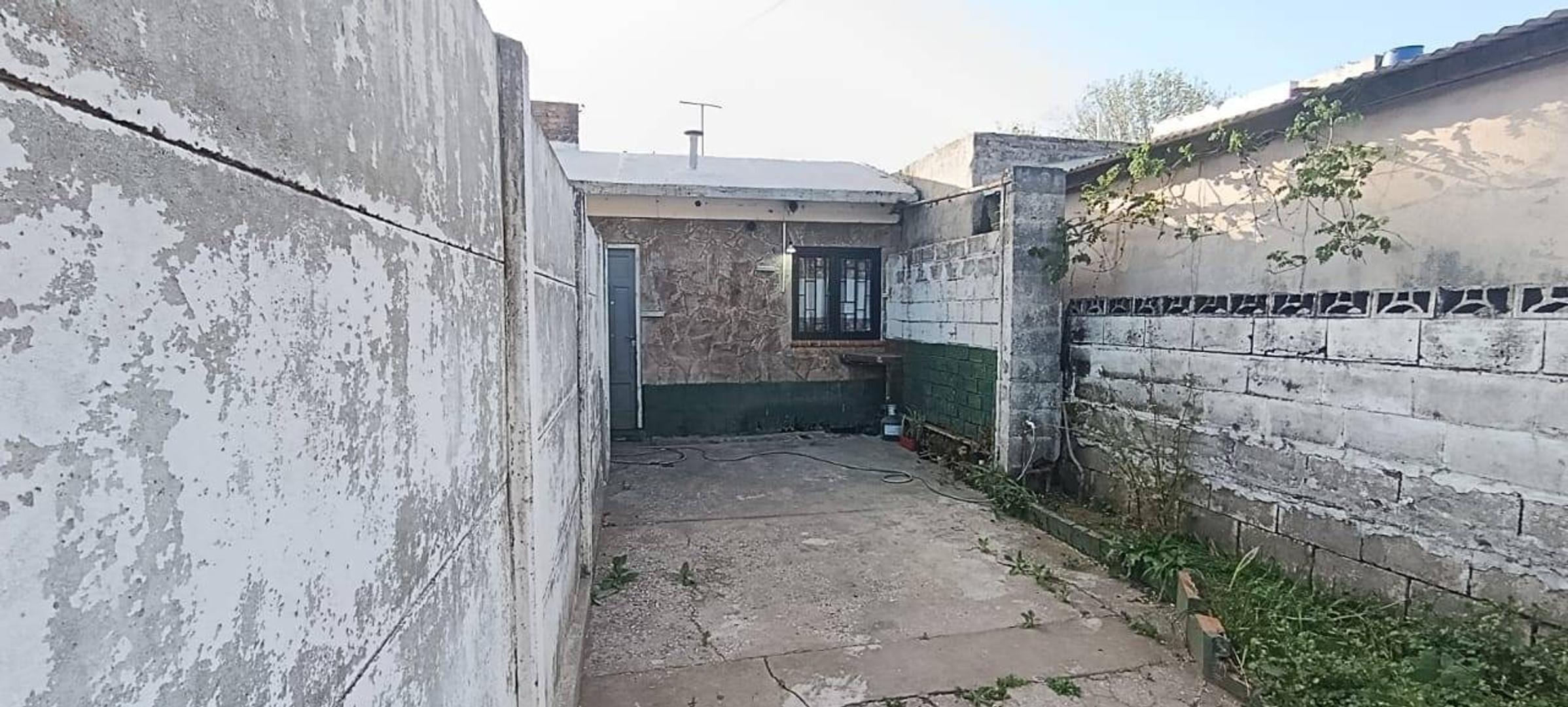 Foto de Casa en venta c/ cochera en Granadero Baigorria, imagen 3