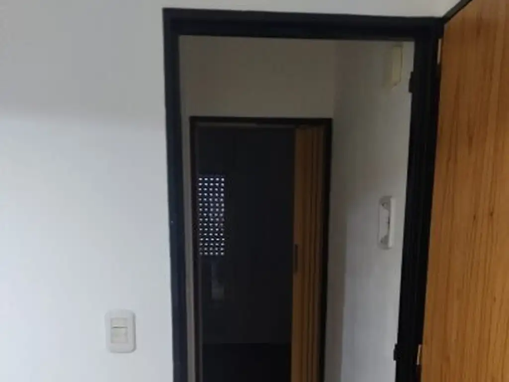 Foto de 1 Dormitorio con balcón y patio, imagen 5