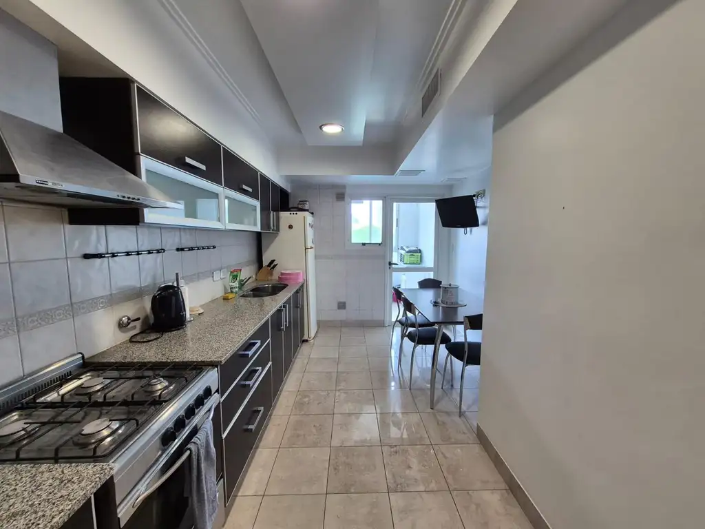 Foto de ALQUILER DEPARTAMENTO (PISO)- 3 DORMITORIOS COCHERA - La Plata., imagen 5