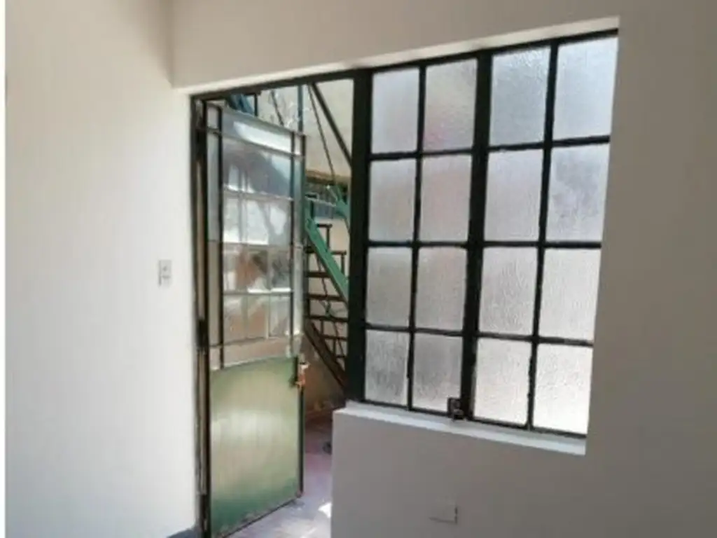 Foto de Alquiler depto de pasillo - Zona sur- 1 Dormitorio - comodín- patio, imagen 1
