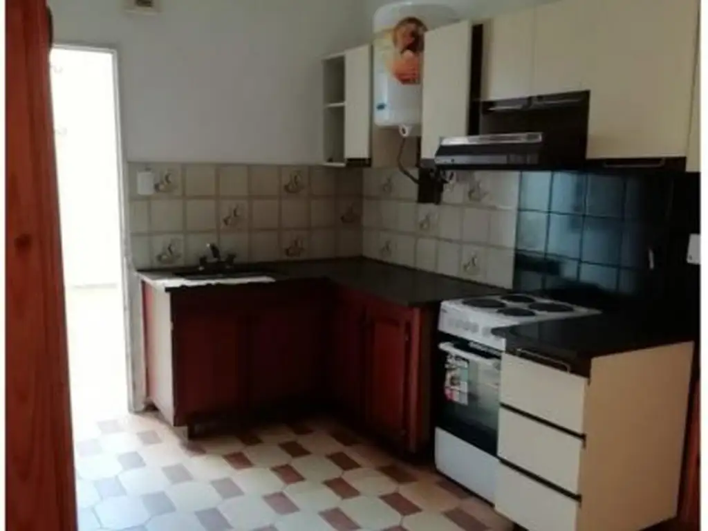 Foto de Alquiler depto de pasillo - Zona sur- 1 Dormitorio - comodín- patio, imagen 5